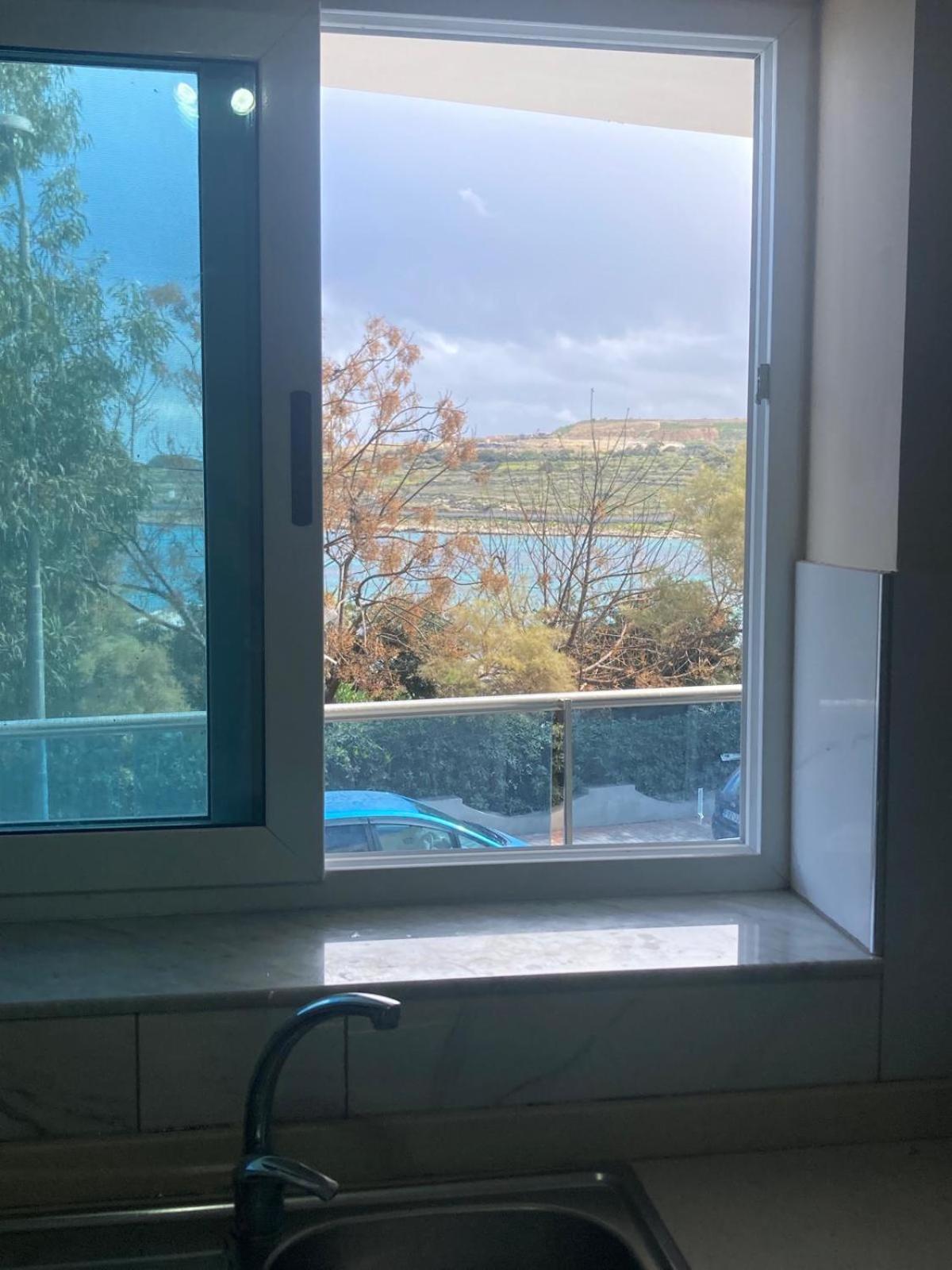 Sunrise Bay Apartments - Frontline Sea Views San Pawl il-Baħar Eksteriør billede