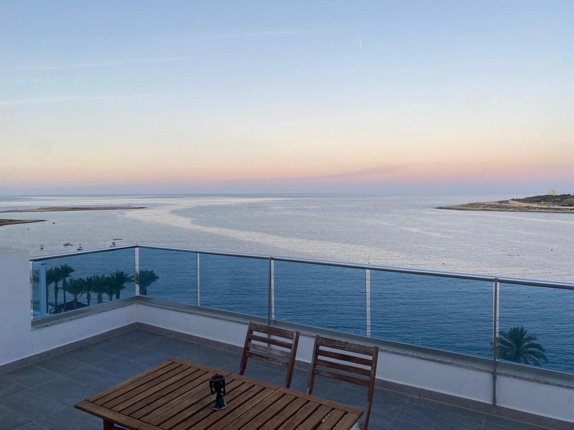 Sunrise Bay Apartments - Frontline Sea Views San Pawl il-Baħar Eksteriør billede